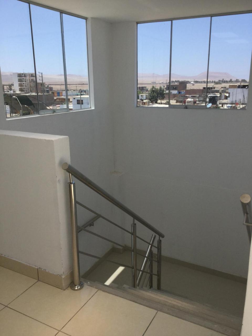 Antares باراكاس المظهر الخارجي الصورة